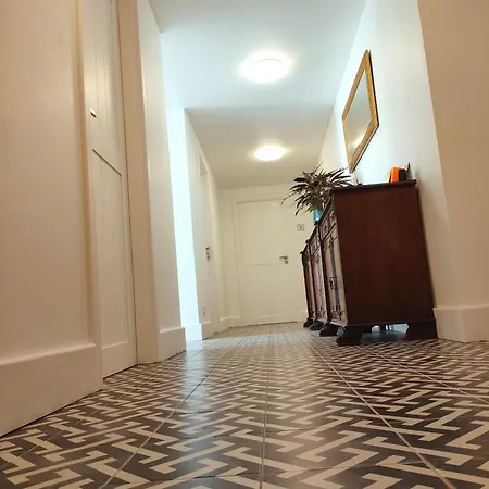 לינה וארוחת בוקר Casa Fidal 3*